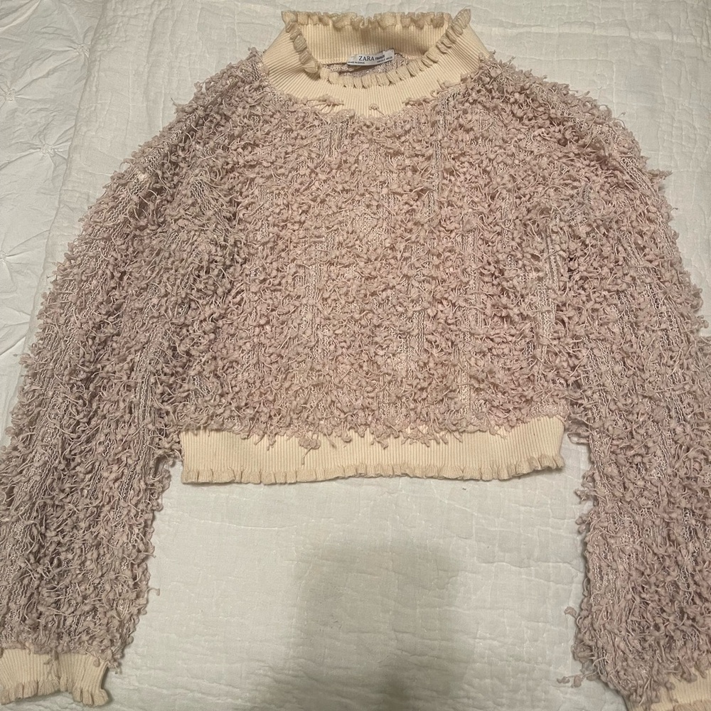 Zara| Pink & Cream | Fuzzy Cropped Sweater Shirt| Small